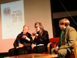 II Revetlla de Sant Jordi a la plaça de Pau Picasso