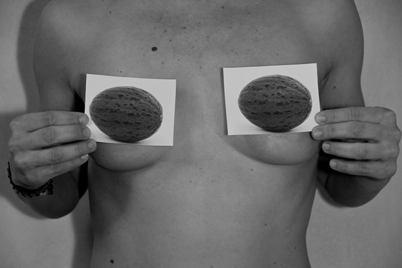"Molt més que un parell de melons", d'Antoni Valldaura. 1r premi del Concurs de fotografia del Dia Internacional de les Dones 2018