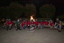 La Comissió de Festes de Montornès Nord amb responsables del Ball de Diables i Drac de Montornès