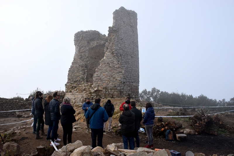 Visita institucional als treballs realitzats al Castell de Sant Miquel (desembre de 2020)