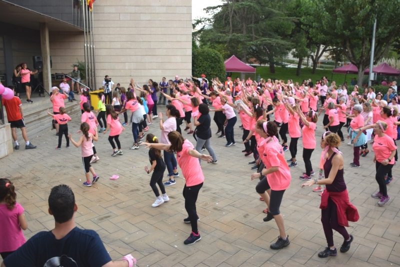 Classe de zumba amb la professora Úrsula