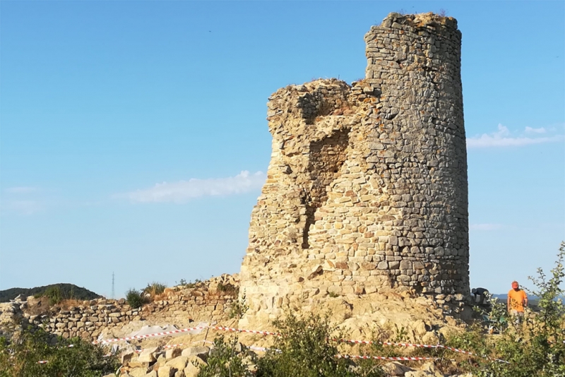 La torre de l'homenatge, l'element més característic del castell