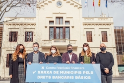 L'alcalde, José A. Montero, i altres representants dels municipis que formen la Xarxa a l'Ajuntament del Prat (Foto Ajt del Prat)