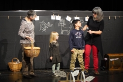 Marató de contes al Teatre Margarida Xirgu.