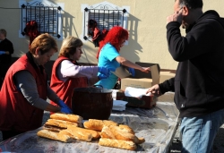 26-11-2011 - Botifarrada, inflables i jocs al carrer del Molí