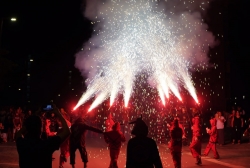 23/06/2022 - Espectacle de foc a la plaça.