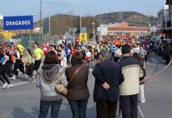 Una altra vista del pas per l'avinguda d'Ernest Lluch