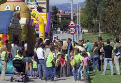 Inflables al carrer del Molí