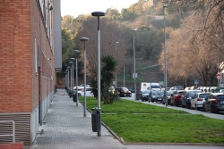 Lluminàries renovades al carrer de la Casa Nova.