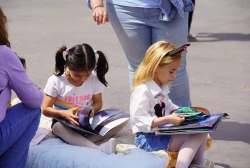 Contacontes i tallers "Univers Biblio" a la plaça de Pau Picasso.