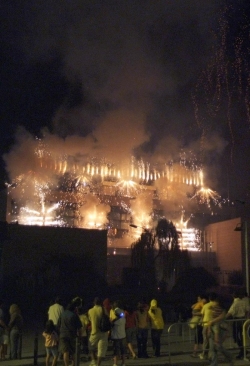 Cremada de l'Ajuntament a càrrec dels Diables de Montornès