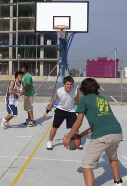 3x3 Basquet a la pista esportiva de l'IES Vinyes Velles