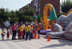 Parc infantil i Festa de l'Escuma a la plaça del Poble