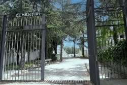 Entrada al cementiri de Montornès (Imatge d'arxiu)