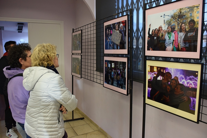 Un moment de la inauguració de l'exposició.