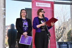 Presentació de l'acte a càrrec de la regidora de Feminisme i Diversitats i la tècnica d'Igualtat