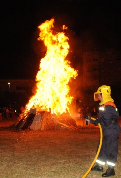 23/06 Encenent la foguera