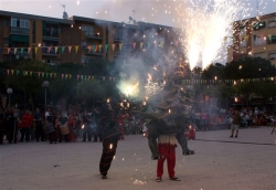 Dilluns, 23 de juny - Exhibició de foc amb la colla de Drac i Diables