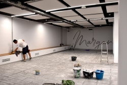 La sala gran del Teatre Margarida Xirgu durant les obres de manteniment.