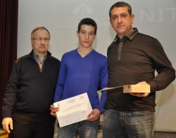 Representants de l'equip Cadet "A" del Club Futbol Montornès - Millor equip sènior de la temporada 2011-2012