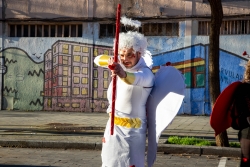 14/02/2026 - Rua de Carnaval.