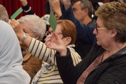 Moment de la votació de les propostes veïnals