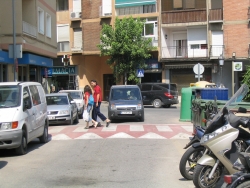 Pas elevat al carrer Estrella 