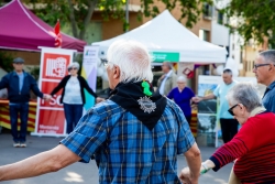 Una de les persones que van ballar sardanes.