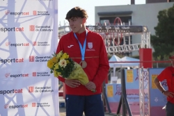 Arnau Pérez amb la medalla de bronze del Campionat d’Europa Júnior. (imatge: Federació Catalana de Pentatló Modern)