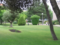 Vista dels jardins de l'Ajuntament de Montornès