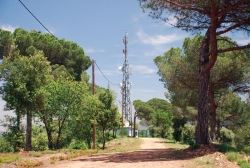 Pal de telecomunicacions al turó de Manso Calders