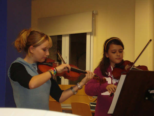 Actuació d'alumnes de l'Escola Municipal de Música