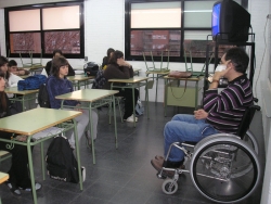 Sessió de l'Institut Guttmann amb alumnes de 4rt de l'IES Vinyes Velles