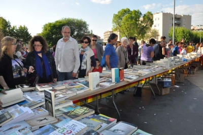Afluència a les parades de llibres