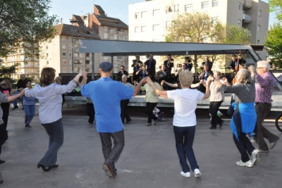 Sardanes amb la Cobla La Nova Blanes