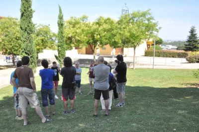 Un moment del recorregut de dissabte, a la plaça de l'Església, a Montornès Nord