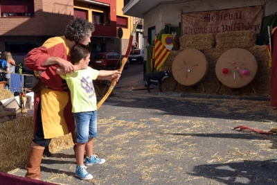 Practicant el tir amb arc