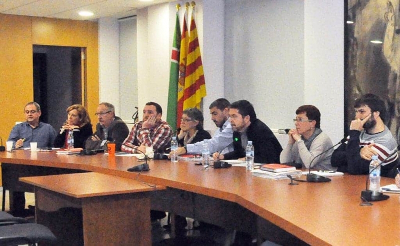 Els membres de l'equip de govern en la sessió plenària del 4 de desembre de 2014