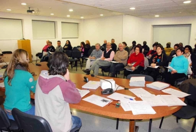 La presentació ha comptat amb la presència de representants d'una vintena d'entitats locals