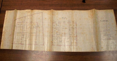 Un dels plànols de 1884, del que havia de ser la Casa Consistorial i les "antigues escoles"