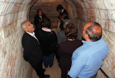 Un moment de les darreres visites guiades al refugi (19 d'abril de 2009)