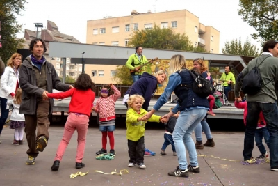 Animació infantil durant la festa d'aniversari de l'Aula Municipal de Teatre