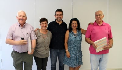 D'esquerra a dreta, Antonio Gamez (Casal Centre); M.José Figuera (regidora de Serveis Socials); José A. Montero (alcalde) i Dionisio Portela (Casal Nord)