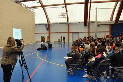 Un moment de la presentació del projecte de creació del Consell d'infants de Montornès