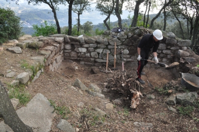 Excavacions arqueològiques al Castell de Sant Miquel