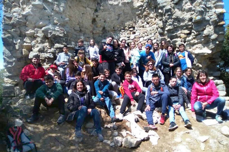 Alumnes de 1r d'ESO de l'Insitut Marta Mata al Castell de Sant Miquel