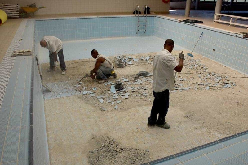 Reparacions a la piscina coberta