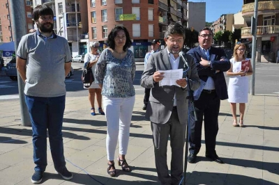 Un moment de la lectura del manifest per part de l'alcalde, José A. Montero