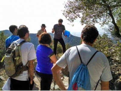 Explicacions de les restes arqueològiques del Castell de Sant Miquel