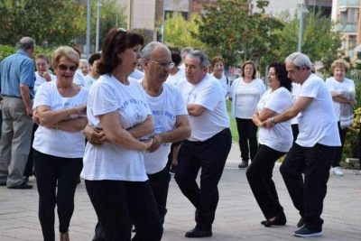 Exhibició del grup de ball del Casal de la Gent Gran